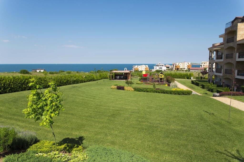 Студио Atia Resort Черноморец Екстериор снимка